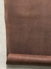 画像5: 牛革 オイルペーパー　ブラウン(銀面サンドペーパーがけ) (5)