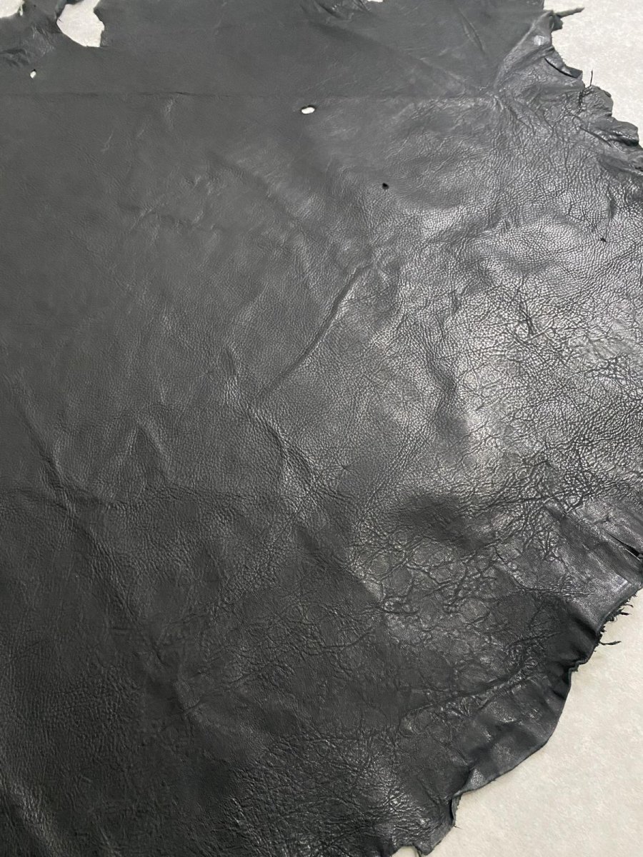 画像2: エゾシカ革 ブラック ディアー (2)