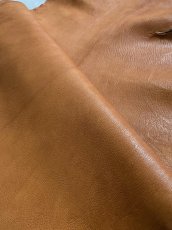 画像2: ヌメゴートシュリンク　キャメル　山羊革　レザークラフト (2)