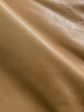 画像2: ゴート革　丸シボ　キャメル　山羊革　レザー (2)