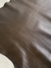 画像4: ゴート革　丸シボ　こげ茶　山羊革　レザー (4)