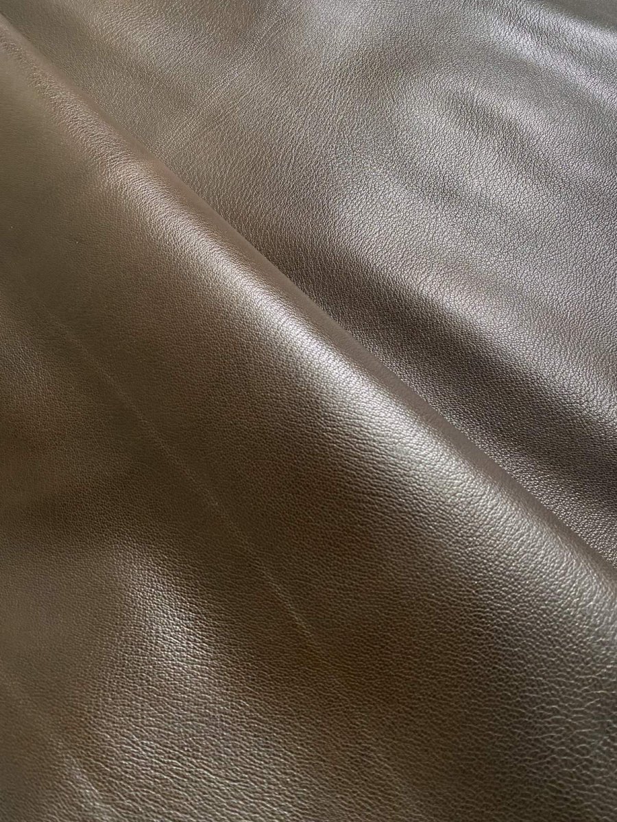 画像2: ゴート革　丸シボ　こげ茶　山羊革　レザー (2)