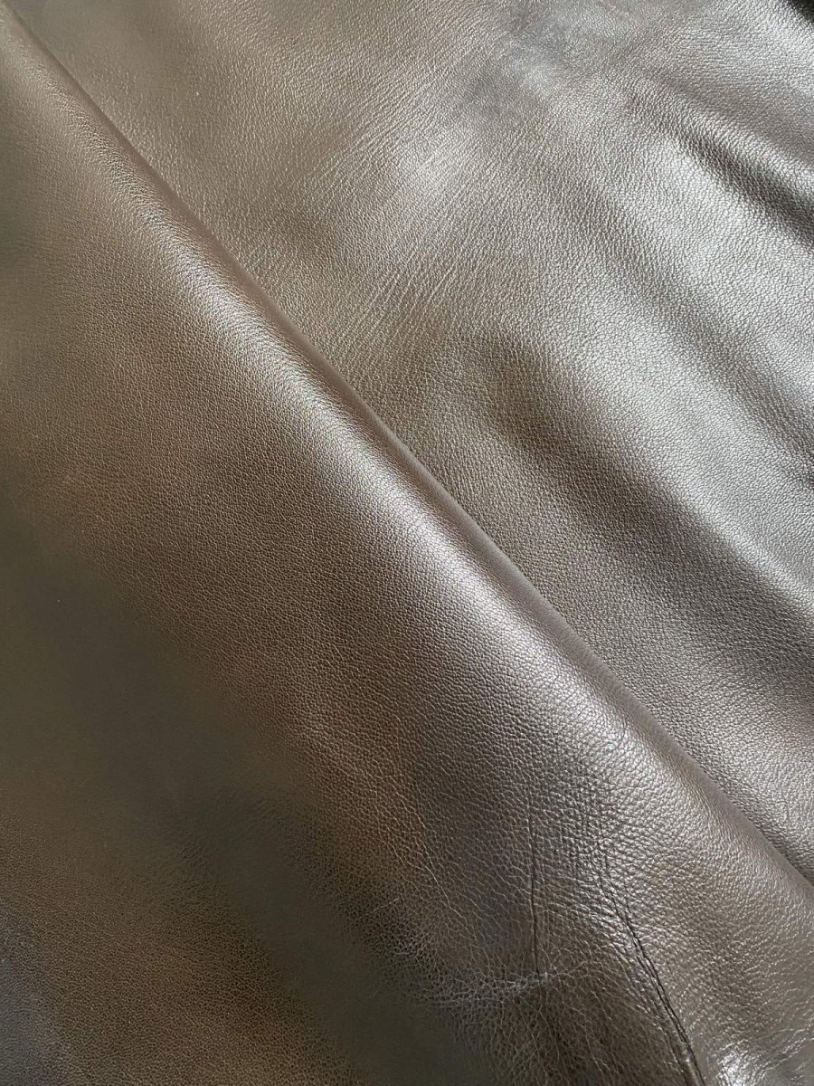 画像2: ゴート革　丸シボ　こげ茶　山羊革　レザー (2)