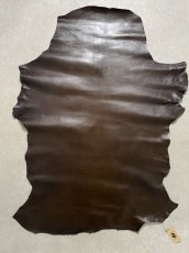 画像1: ゴート革　丸シボ　こげ茶　山羊革　レザー (1)