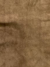 画像2: ゴート革　スウェード型押し　こげ茶　山羊革　 (2)