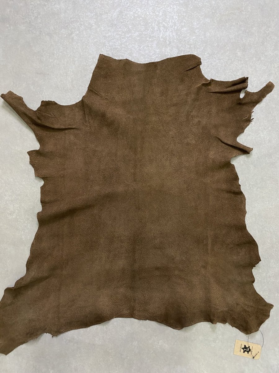 画像1: ゴート革　スウェード型押し　こげ茶　山羊革　 (1)