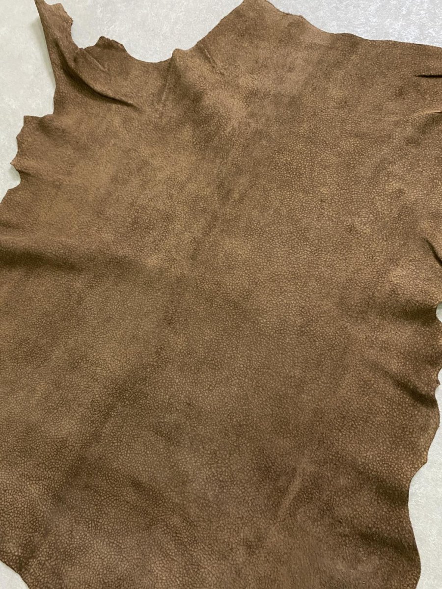 画像4: ゴート革　スウェード型押し　こげ茶　山羊革　 (4)
