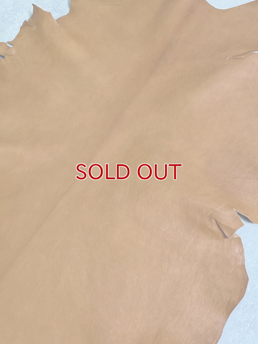 画像2: ヌメゴートシュリンク　キャメル　山羊革　レザークラフト (2)