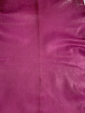 画像2: ゴートシルキー　ワイン　山羊革　両面使い　レザー (2)