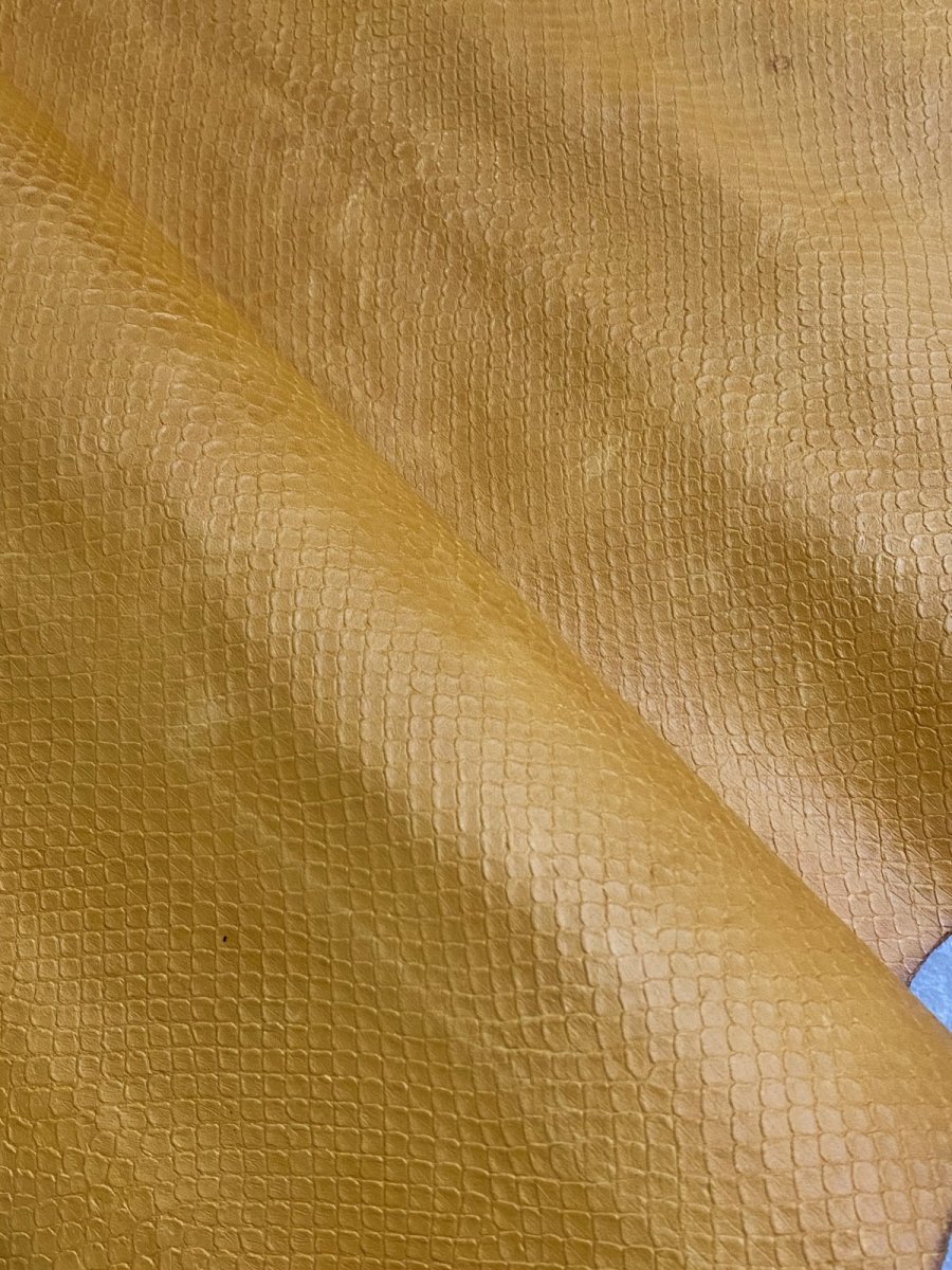 画像2: ポニープルアップ 　ボア型押し　馬革　キャメル (2)