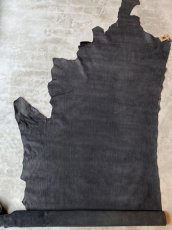 画像1: 牛革  ヌバック型押し　クロコ柄　ブラック　レザークラフト (1)