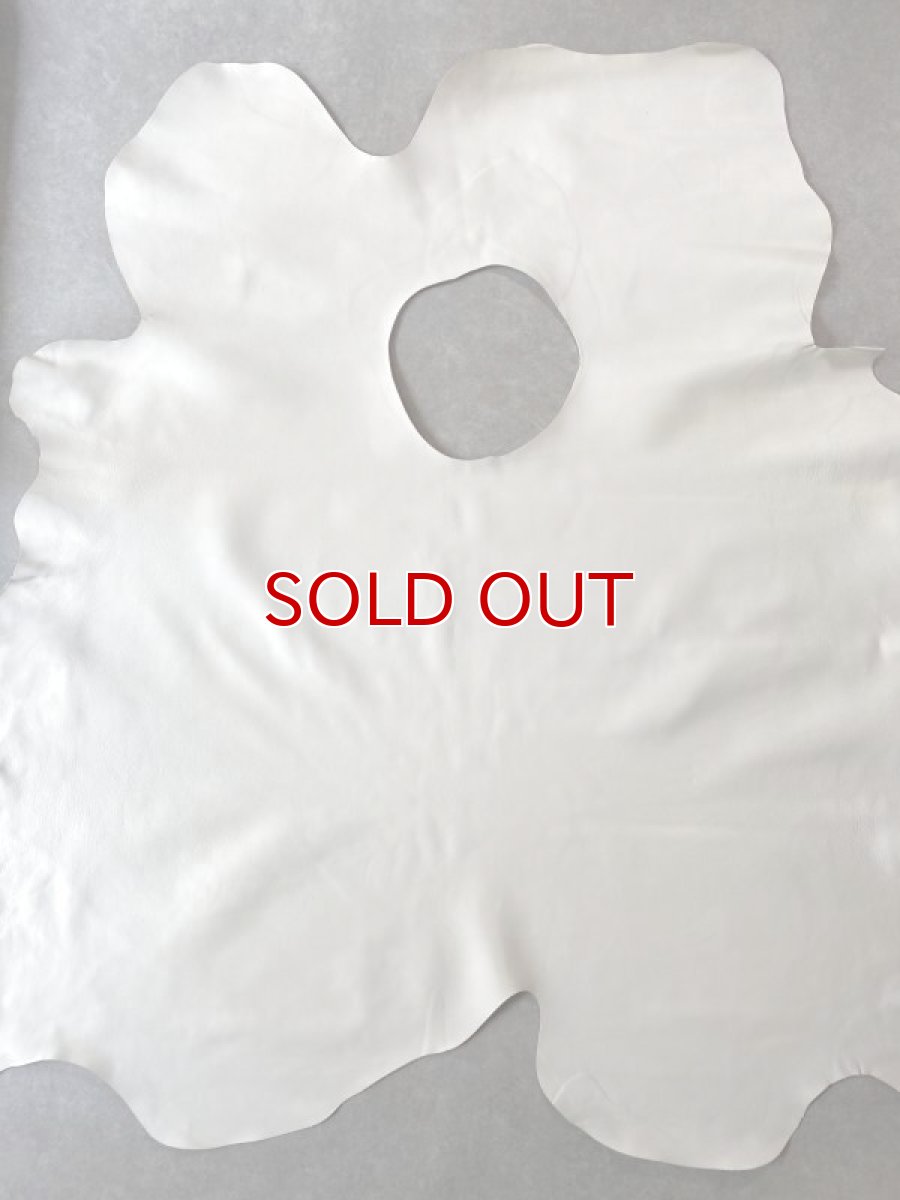 画像1: 牛革　バングラディシュ産　コブウシ　ホワイト　こぶ牛　レザー (1)