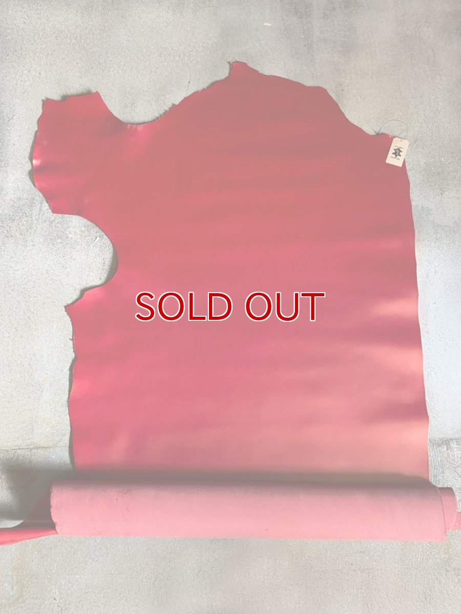 画像1: 牛革　ガラスレザー　レッド　レザークラフト (1)