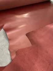 画像8: 牛革　ガラスレザー　レッド　レザークラフト (8)
