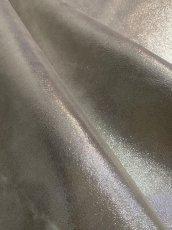 画像3: 牛革　ヌバック　グレージュ　メタリック　ドット箔加工　 (3)