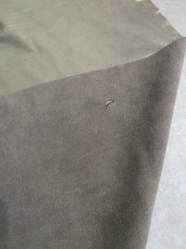 画像6: 牛革　ヌバック　グレージュ　メタリック　ドット箔加工　 (6)