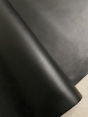 画像2: 牛革   オイルヌメ革　ブラック (2)