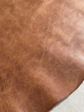 画像3: 牛革   ヌメ革　ワックスプルアップ　アンチック仕上げ　キャメル (3)