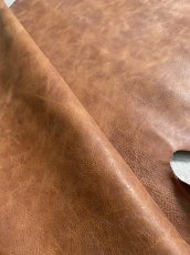 画像4: 牛革   ヌメ革　ワックスプルアップ　アンチック仕上げ　キャメル (4)