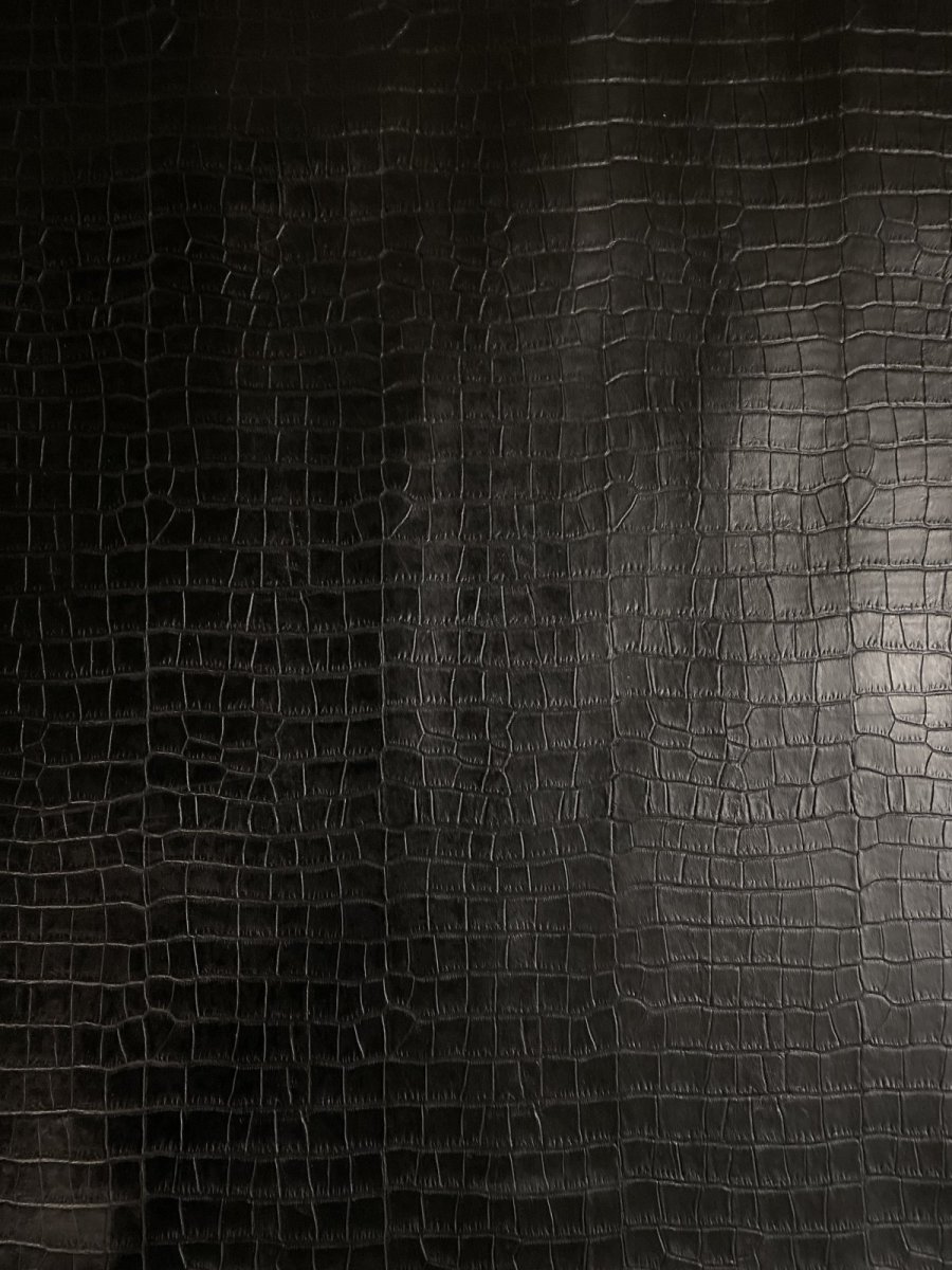画像7: 牛革　クロコダイル型押し  ブラック　レザー (7)