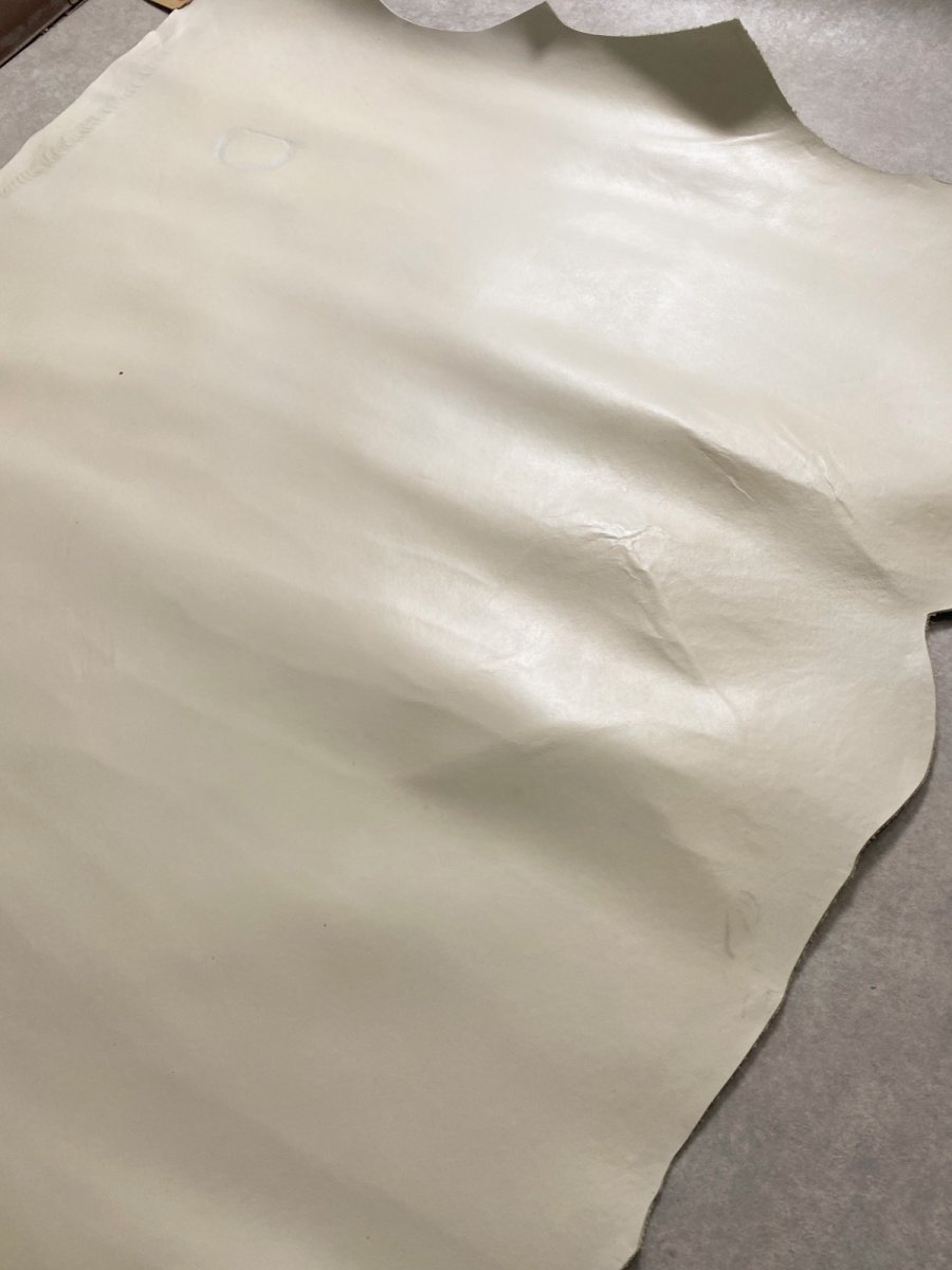 画像3: 牛革 オイルヌメ オフホワイト タンニンなめし ヌメ革 レザークラフト (3)