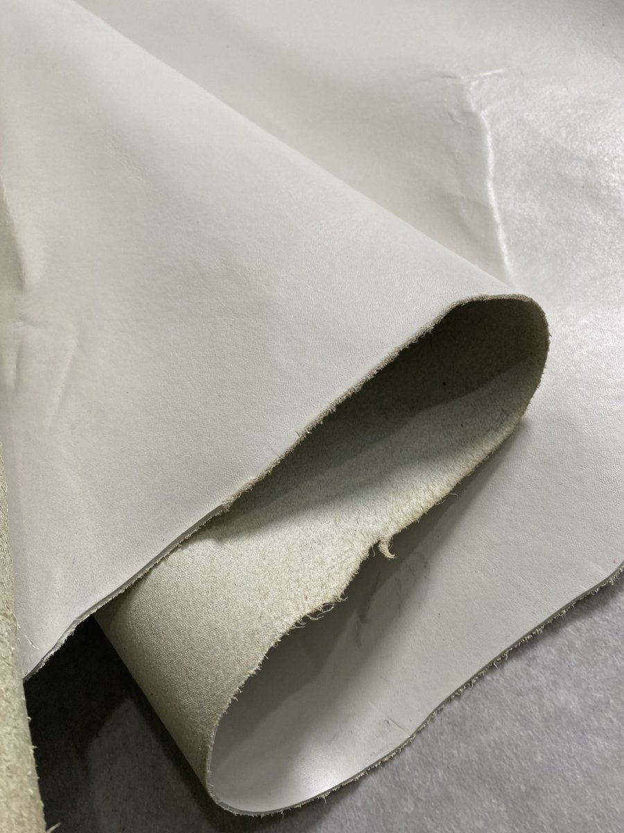 画像5: 牛革 オイルヌメ オフホワイト タンニンなめし ヌメ革 レザークラフト (5)
