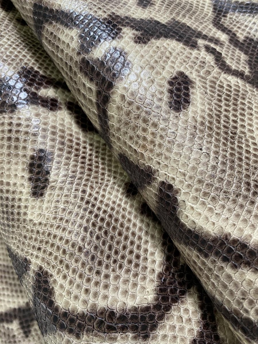 画像4: 牛革　パイソン柄　カット加工　レザークラフト　 (4)