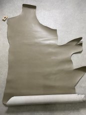 画像1: 牛革　Jスムース　グレー　レザー (1)