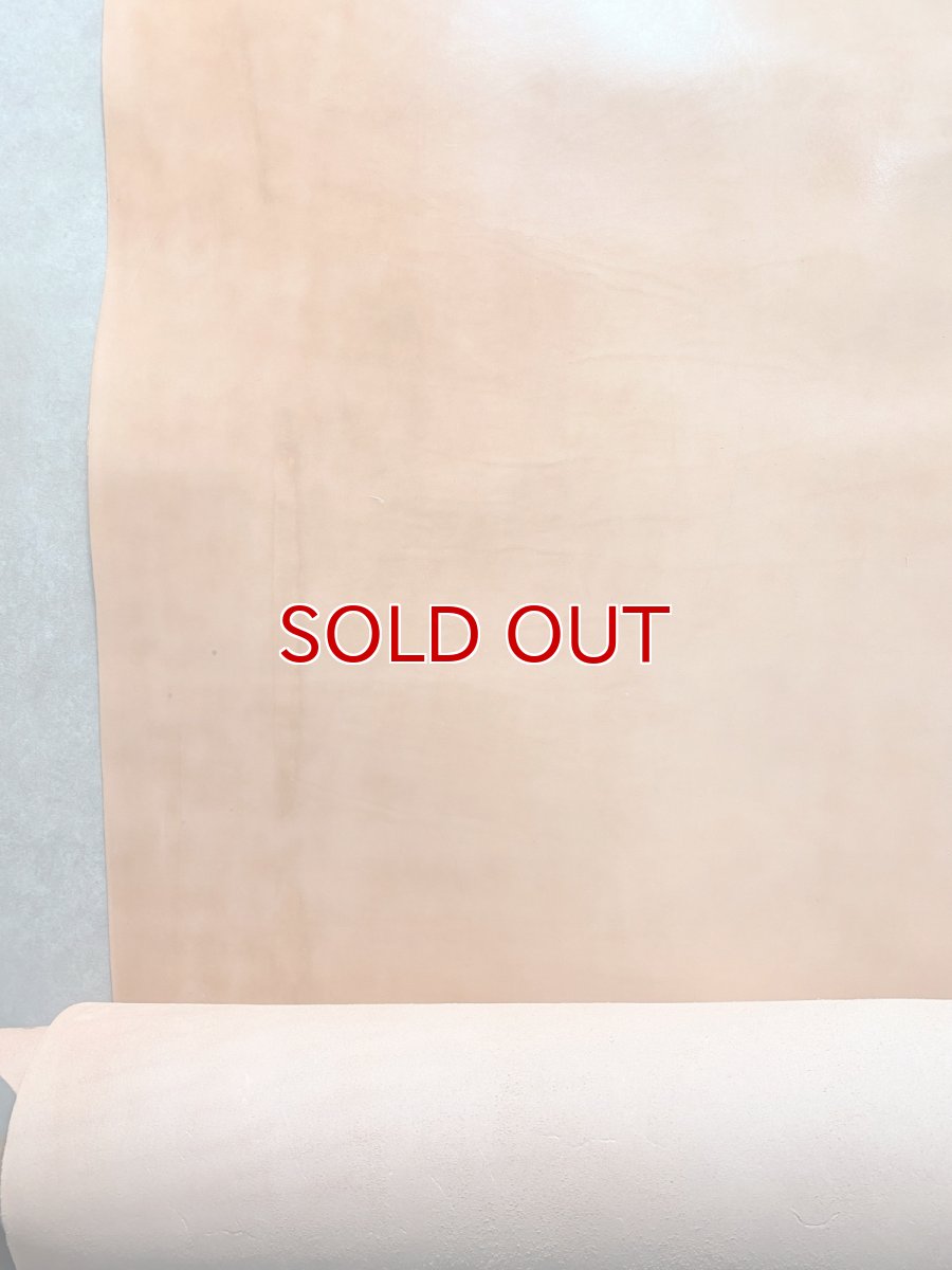 画像4: 栃木レザーCLASSIC 　ヌメ革　タンニンなめし　ピット槽 (4)