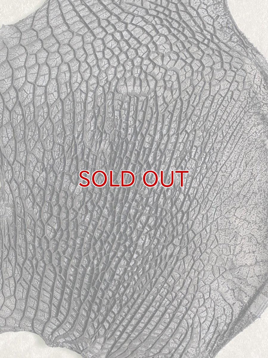 画像2: 牛革 ハチノス(牛の胃袋) ブラック  Sサイズ (2)