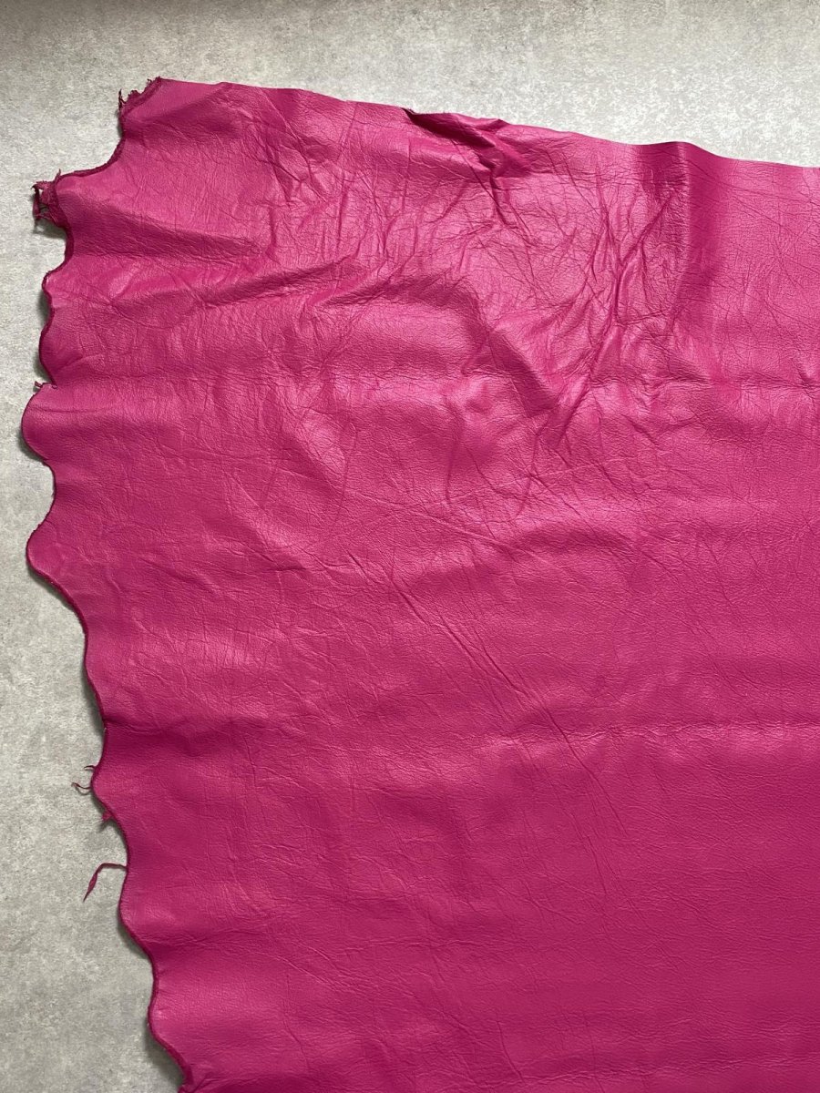 画像4: 牛革　クロームソフト　ショッキングピンク　レザークラフト　 (4)