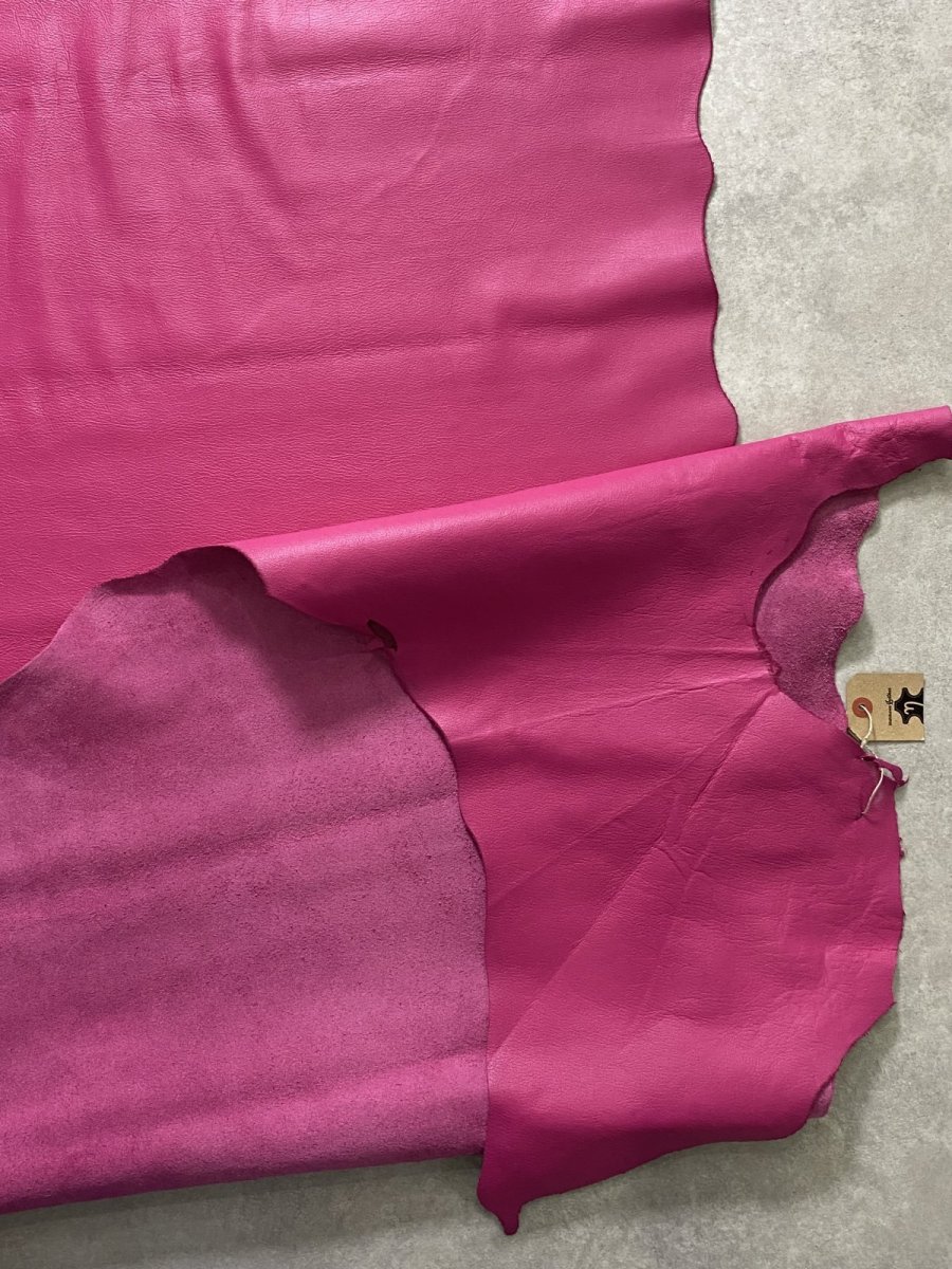 画像7: 牛革　クロームソフト　ショッキングピンク　レザークラフト　 (7)