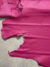 画像6: 牛革　クロームソフト　ショッキングピンク　レザークラフト　 (6)