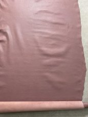 画像7: 牛革　シュリンク型押し　ピンク　レザークラフト (7)