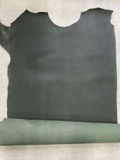 画像1: 牛革   オイルヌメ革　ダークグリーン (1)