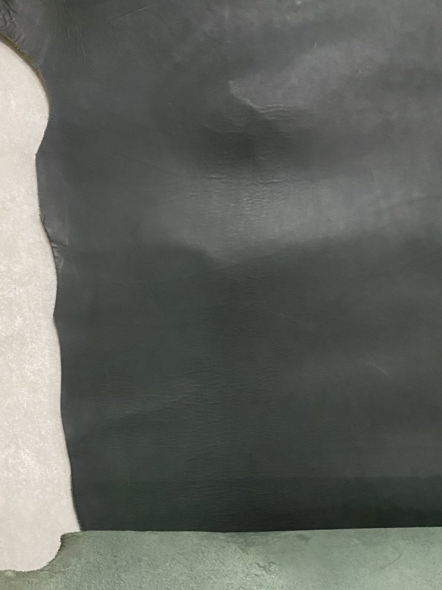 画像5: 牛革   オイルヌメ革　ダークグリーン (5)