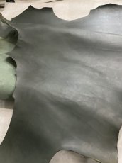 画像8: 牛革   オイルヌメ革　ダークグリーン (8)
