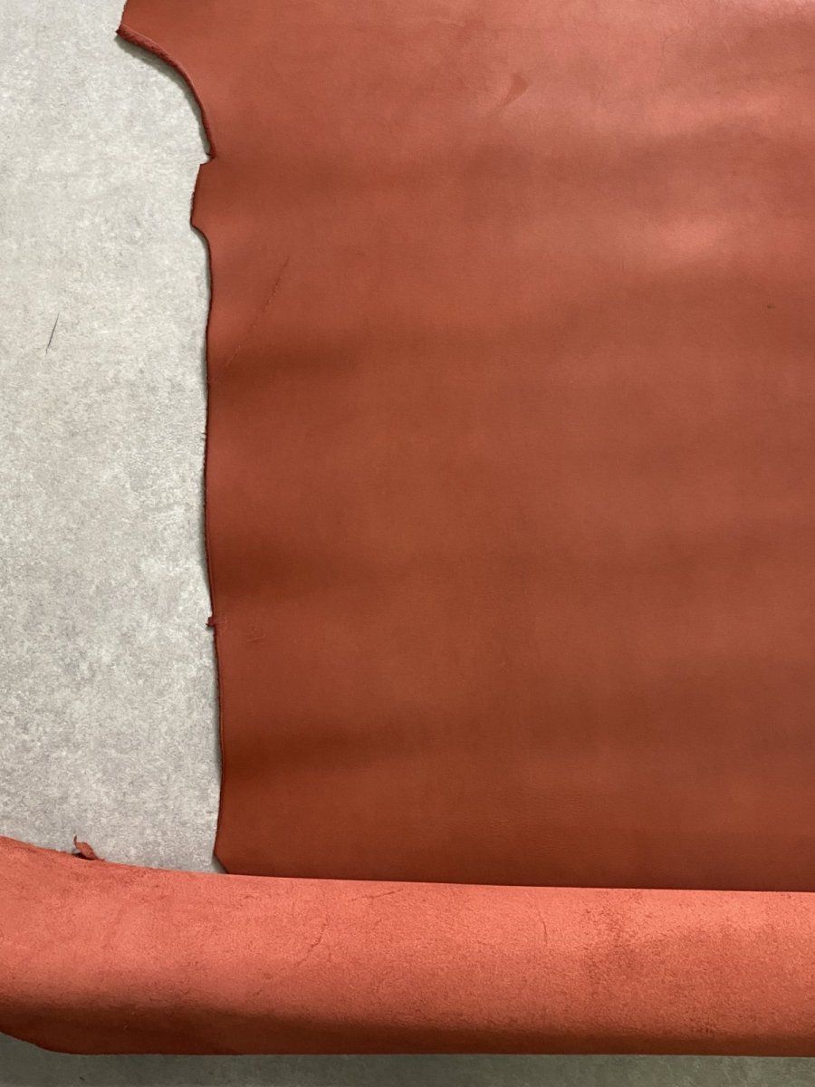 画像6: 牛革　オイルスムース　マットレッド　レザークラフト (6)