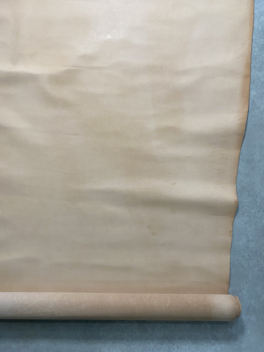 画像10: 牛革   オイルヌメ革 薄口 タンニン (10)