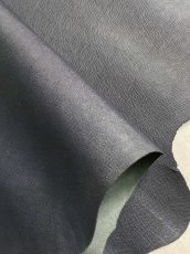 画像4: 牛革　プリズム　Dネイビー　型押し革　レザークラフト (4)