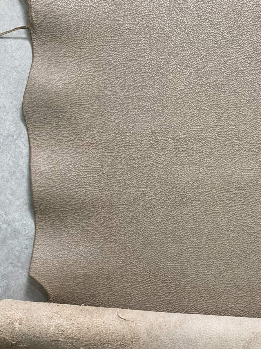 画像6: 牛　ソフトノボ　型押し　エトゥープ (6)