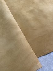 画像2: 牛革　ヌバック　キャメル (2)