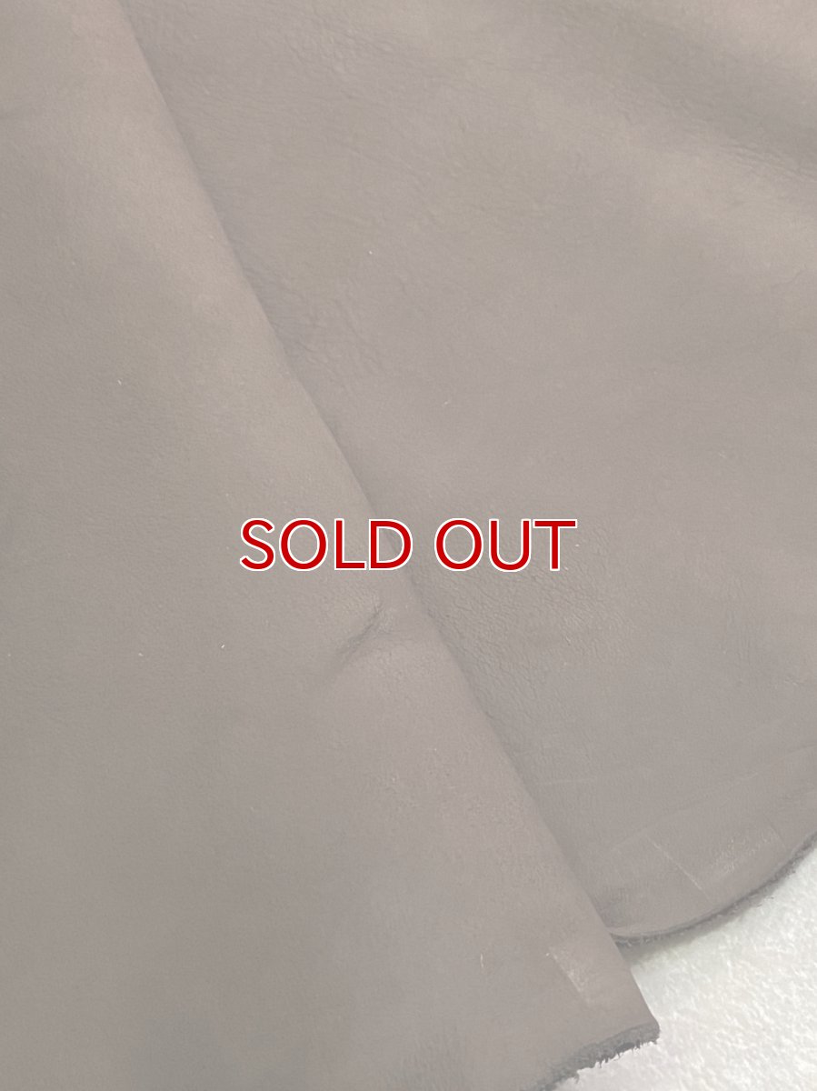 画像1: 牛 ヌバック　チョコ (1)