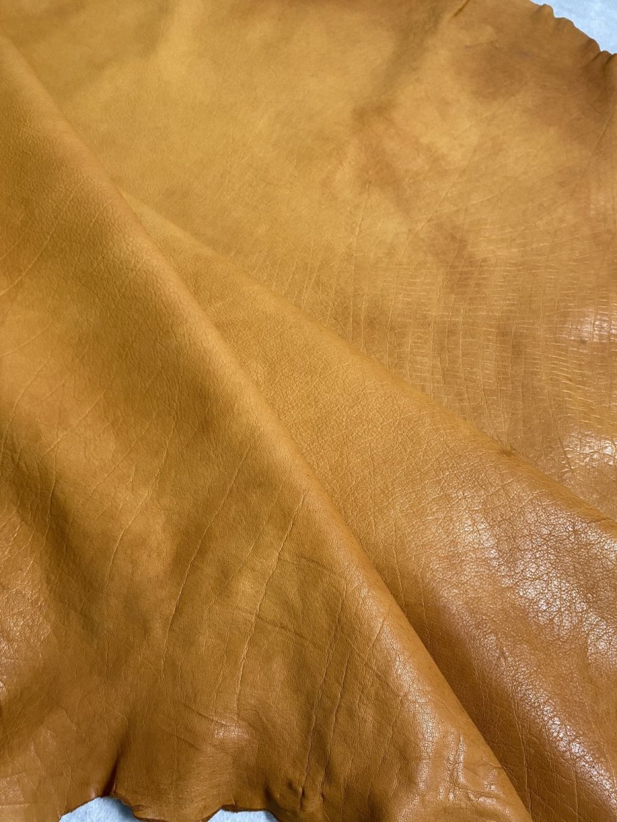画像2: 牛革　ソフトバッファロー　キャメル　レザー (2)