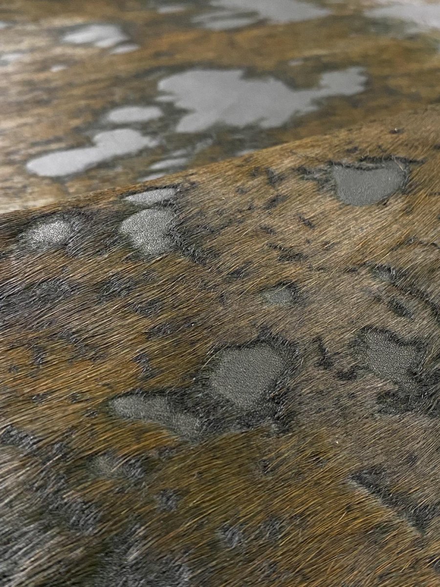 画像8: 牛 マンダラ毛皮 チョコ×ブラック 牛革毛付き まだら加工 (8)