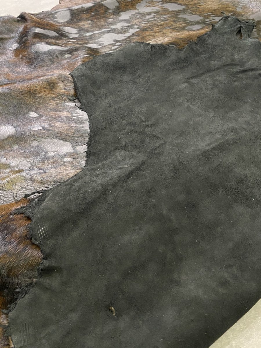 画像9: 牛 マンダラ毛皮 チョコ×ブラック 牛革毛付き まだら加工 (9)