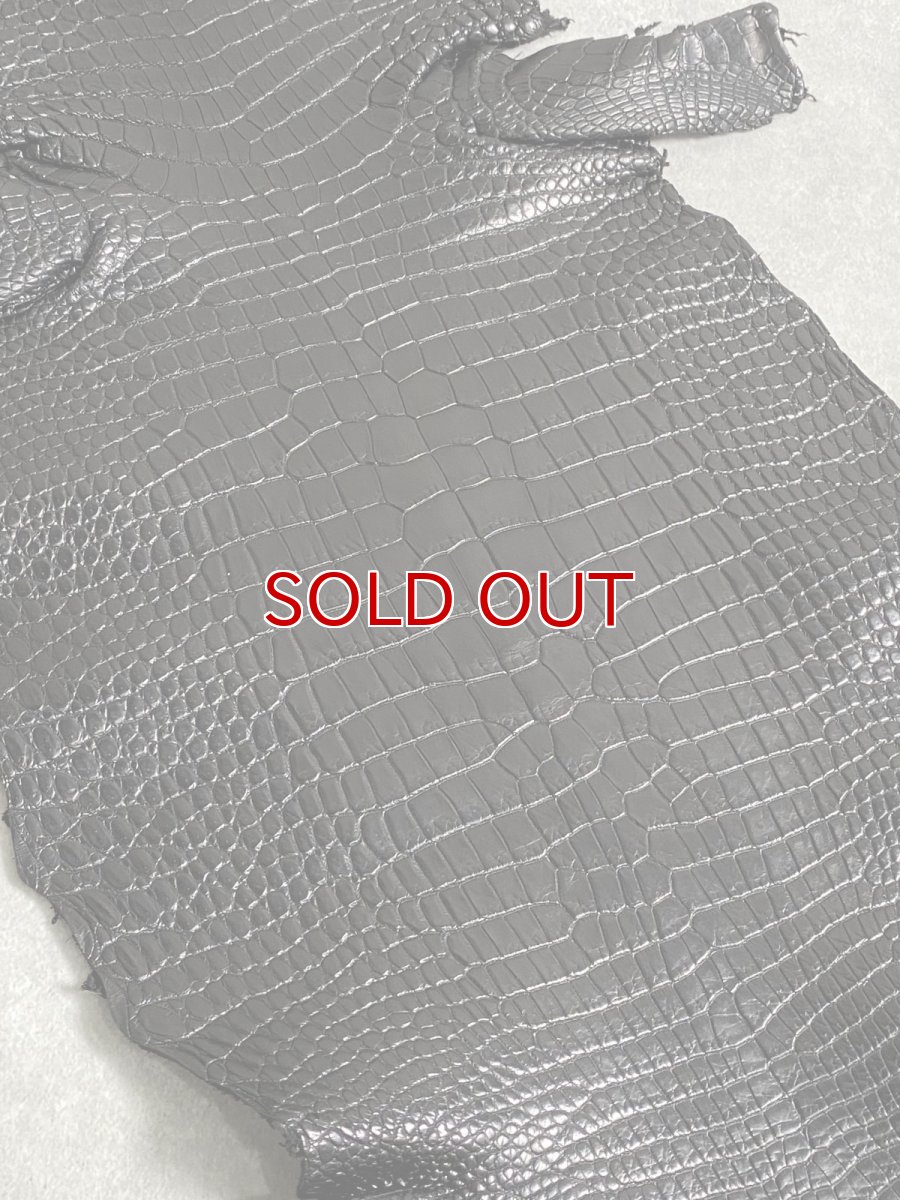 画像2: スモールクロコダイル　ブラック　26　ポロサス　ワニ革　クロコダイル革　 (2)