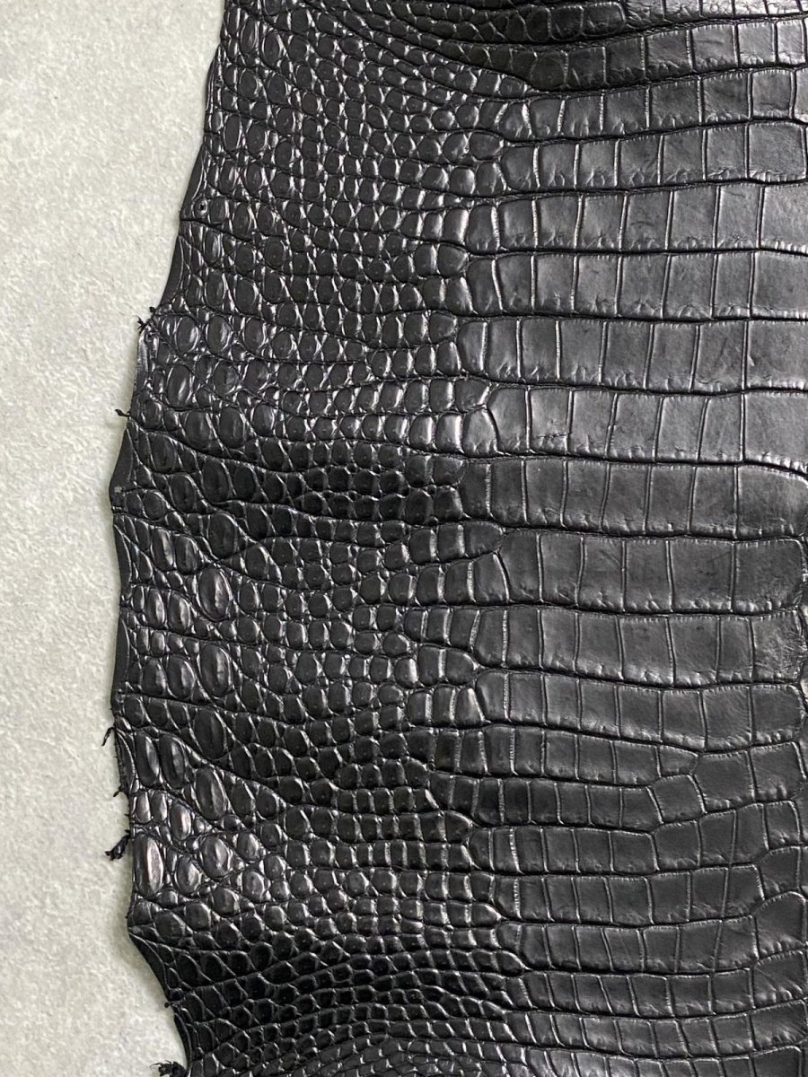 画像4: スモールクロコダイル　ブラック　29　ポロサス　ワニ革　クロコダイル革　 (4)