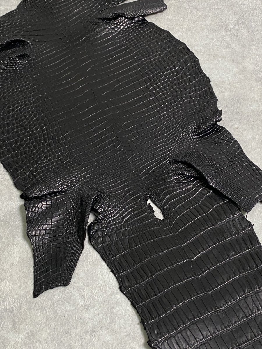 画像9: スモールクロコダイル　ブラック　29　ポロサス　ワニ革　クロコダイル革　 (9)