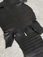 画像9: スモールクロコダイル　ブラック　29　ポロサス　ワニ革　クロコダイル革　 (9)